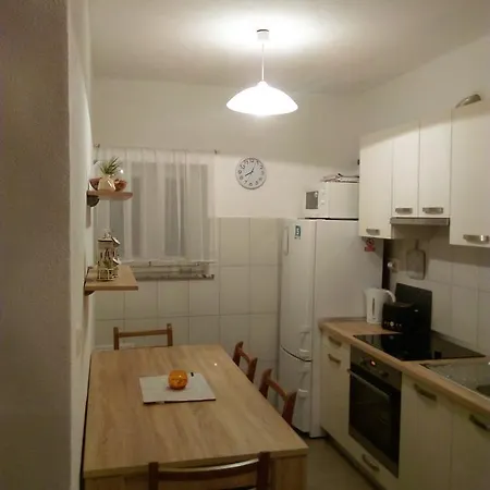 Radosic Daire